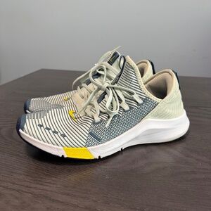 Nike Air Zoom Elevate Women's High Ankle Synthetic Training Shoes Size 8
